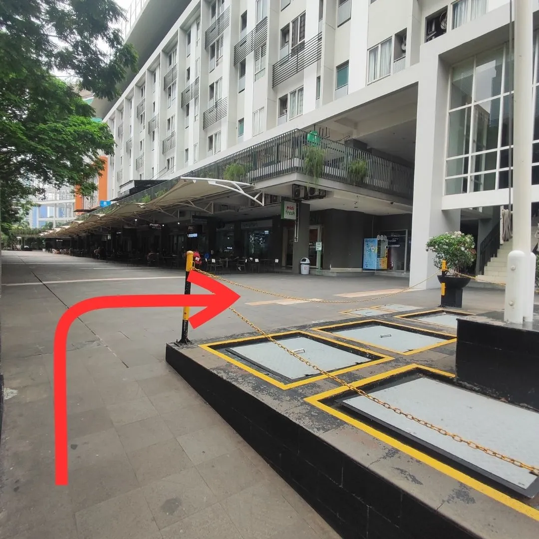 Turn right towards the escalator