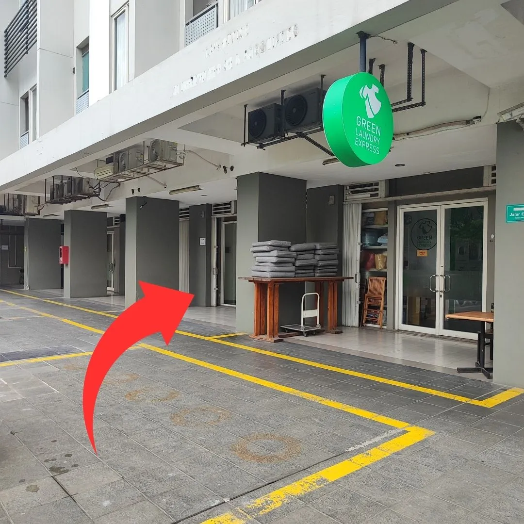 Walkway towards the studio